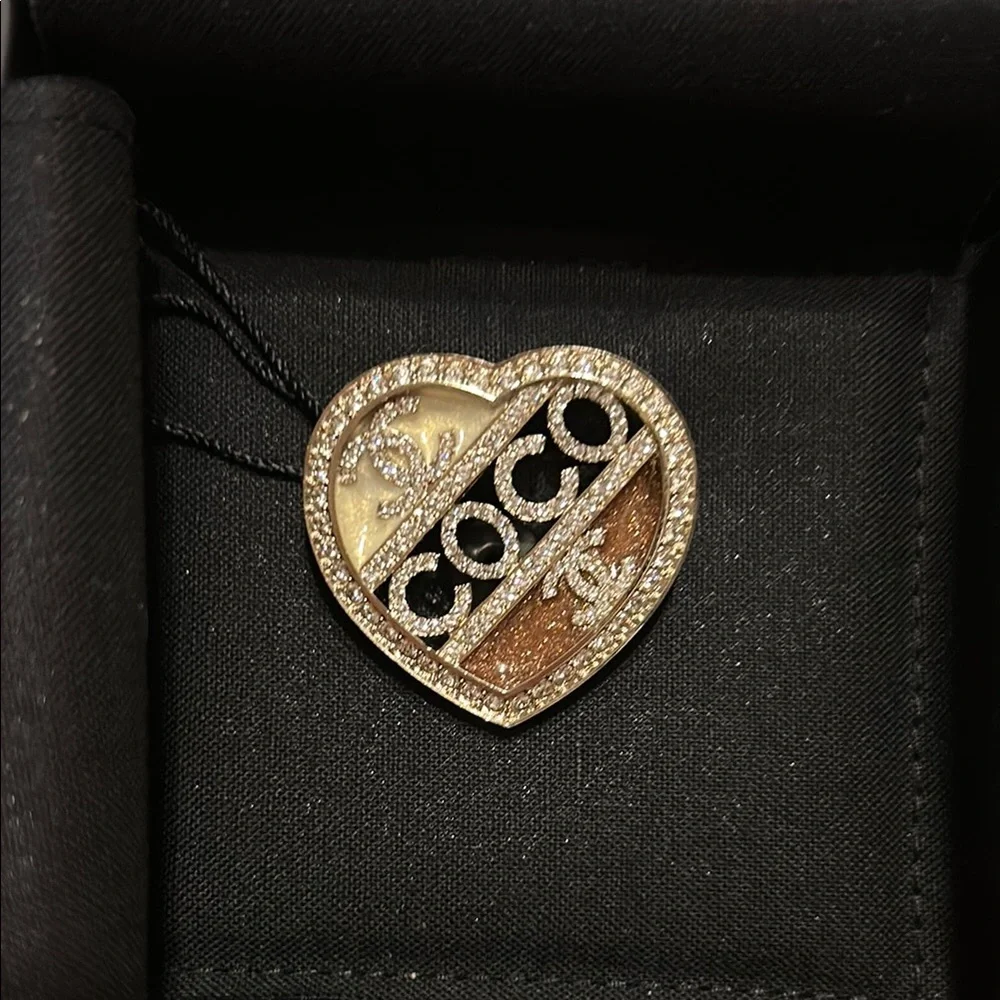 Chanel Crystal CC and Coco Mark Brooch Silver and Pink C23B - Picture 2 of 16